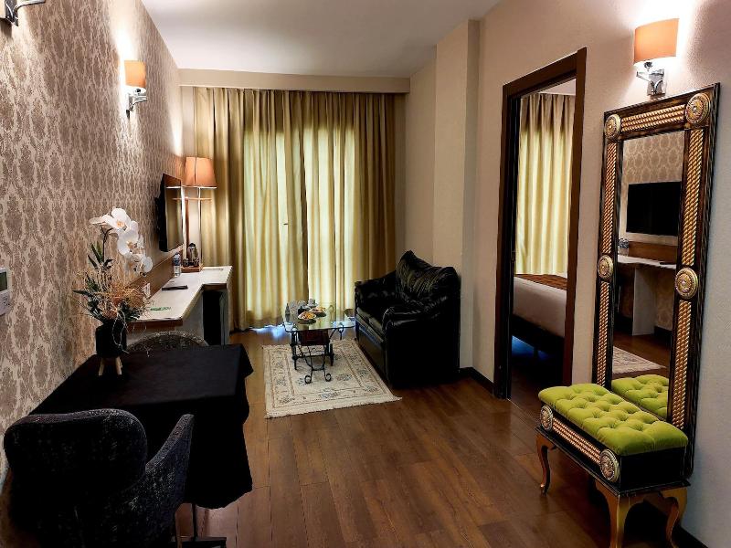 Kanyonvadi Hotel image