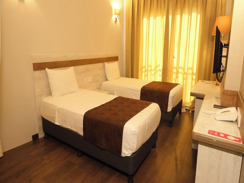 Kanyonvadi Hotel image