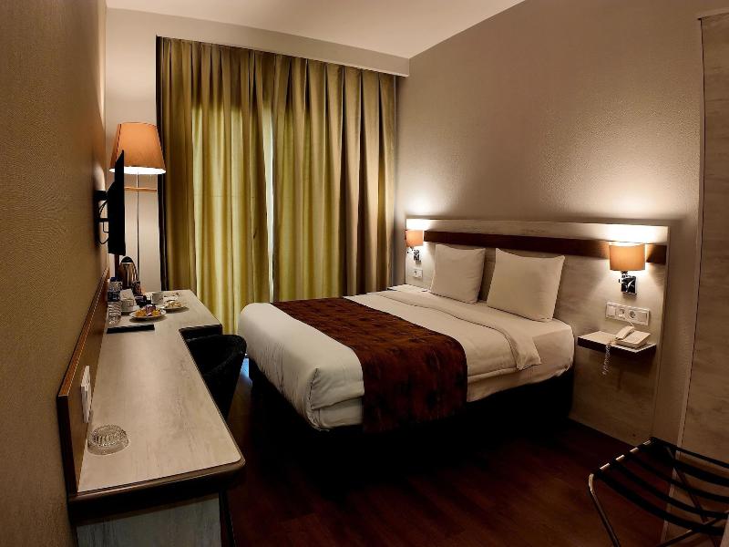 Kanyonvadi Hotel image