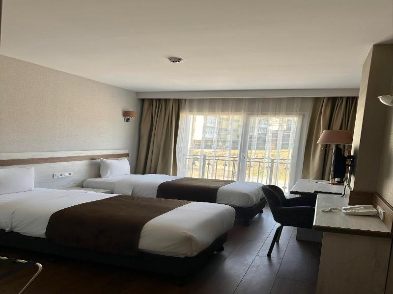 Kanyonvadi Hotel image