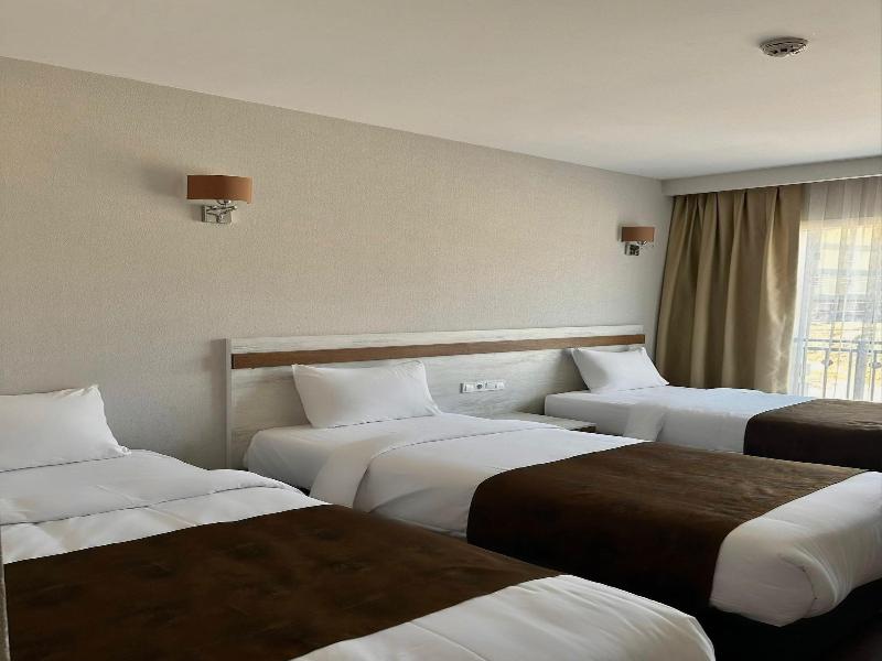 Kanyonvadi Hotel image