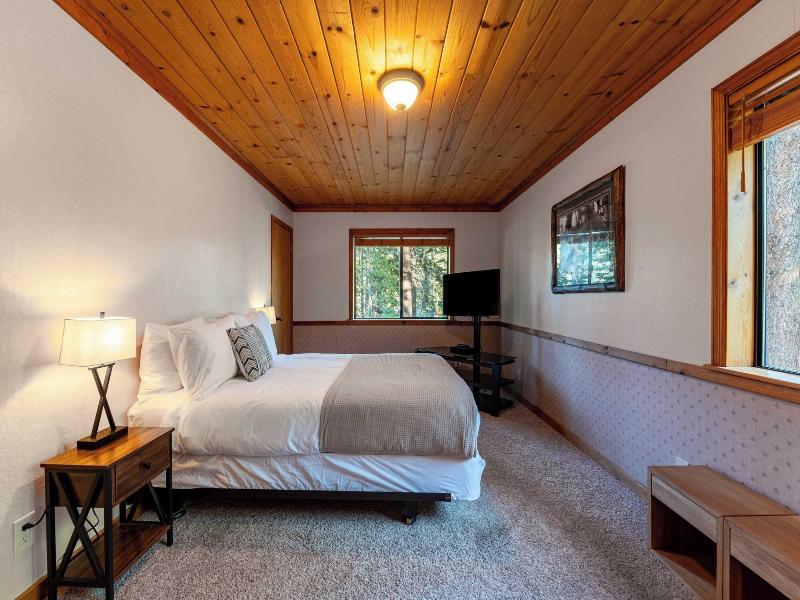 Whiskey Springs By Avantstay Classic Cabin Near  image
