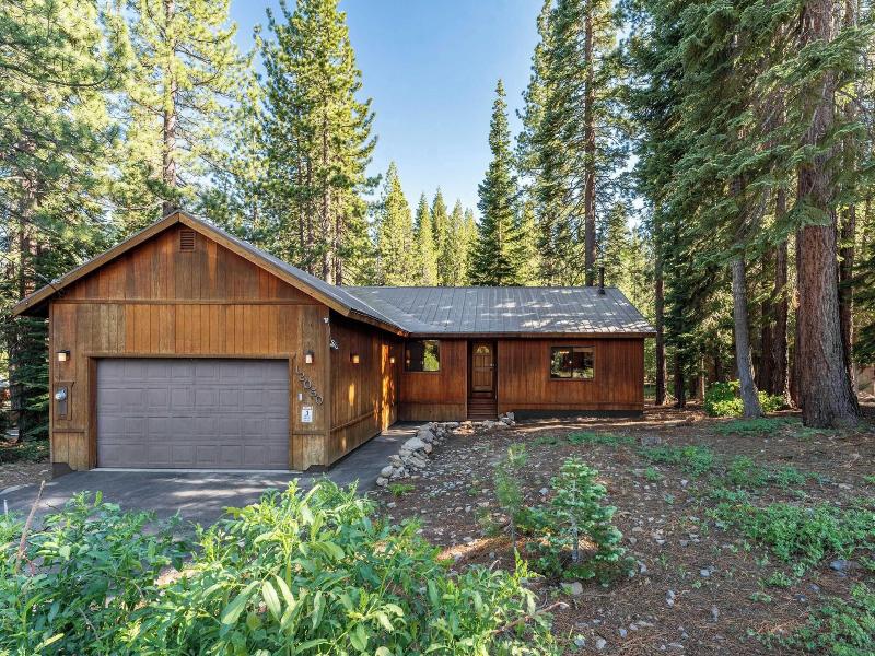 Whiskey Springs By Avantstay Classic Cabin Near  image