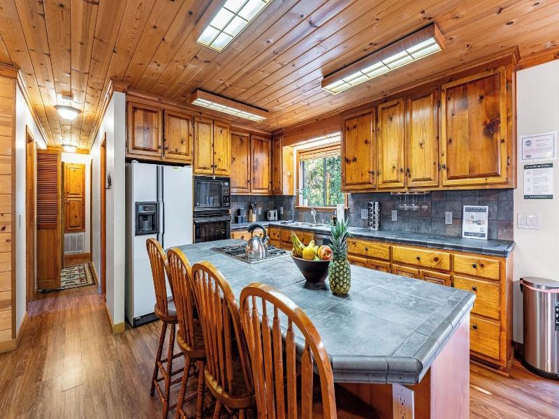 Whiskey Springs By Avantstay Classic Cabin Near  image