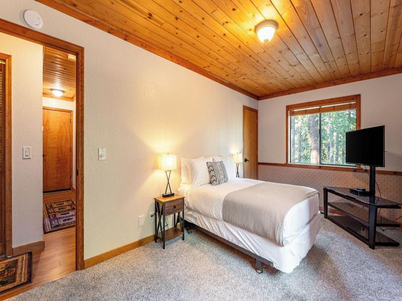 Whiskey Springs By Avantstay Classic Cabin Near  image