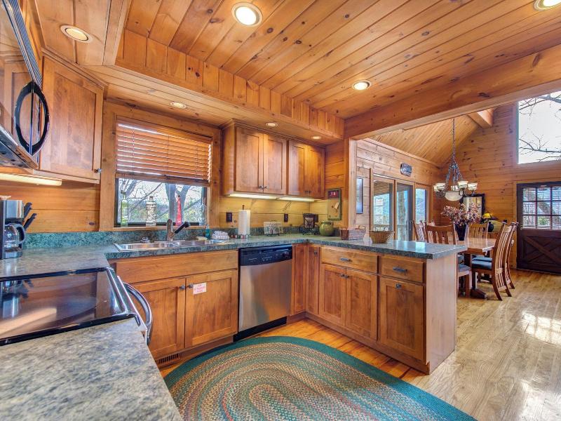 Mountain Treasure By Jackson Mountain Rentals image