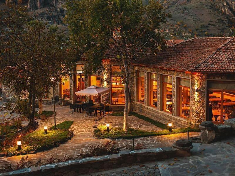 Vardzia Resort image