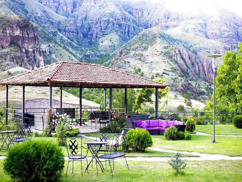 Vardzia Resort image