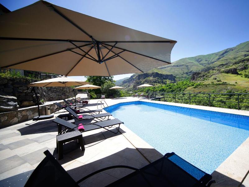 Vardzia Resort image
