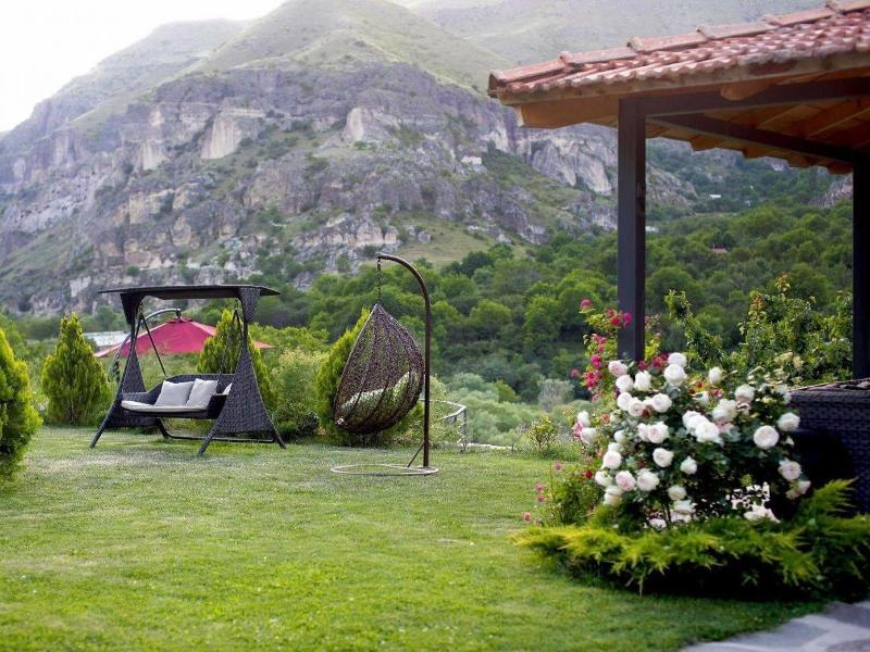 Vardzia Resort image