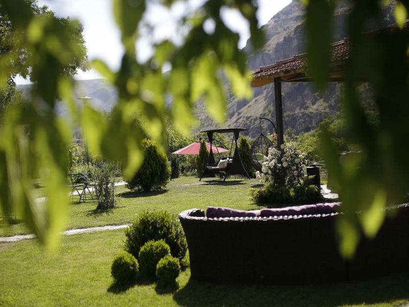 Vardzia Resort image