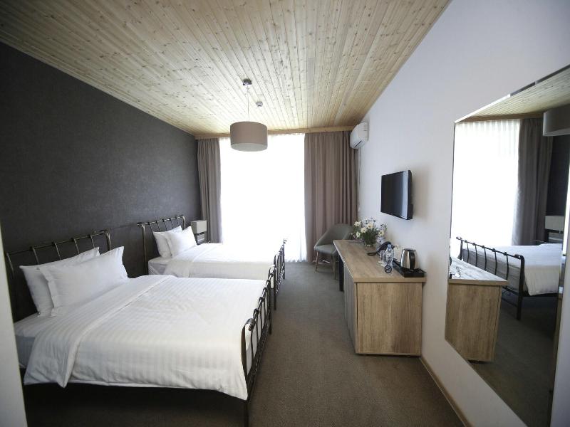 Vardzia Resort image