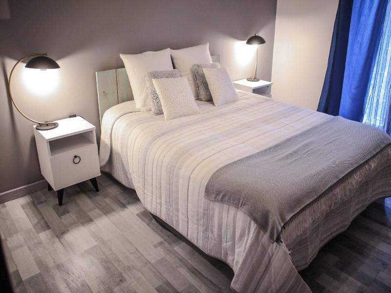 Les Chambres D'hotes De Valensole image