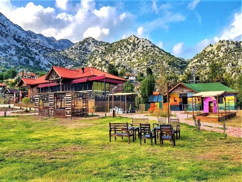 Milyos Hotel