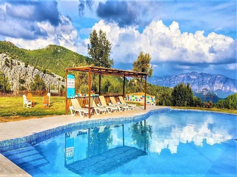 Milyos Hotel