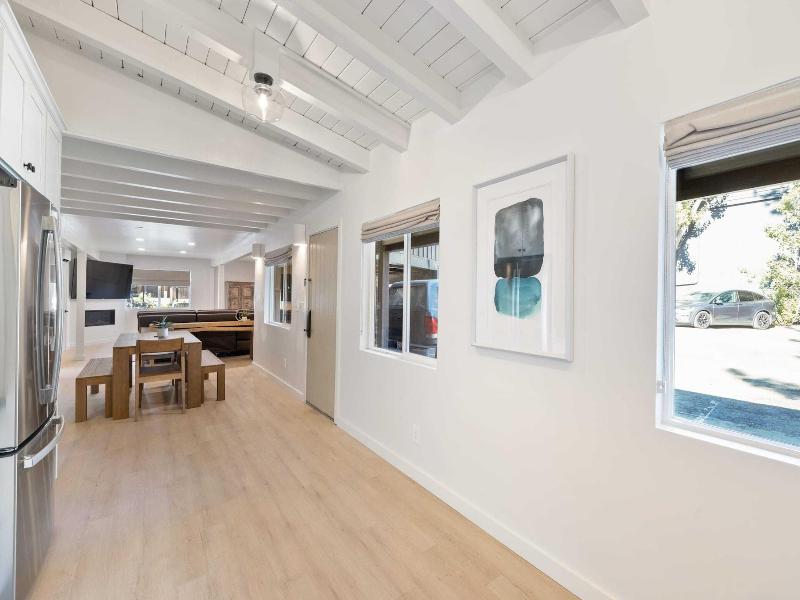 South Lake Chalet image