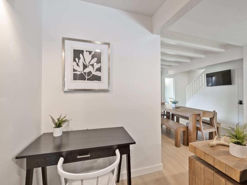 South Lake Chalet image