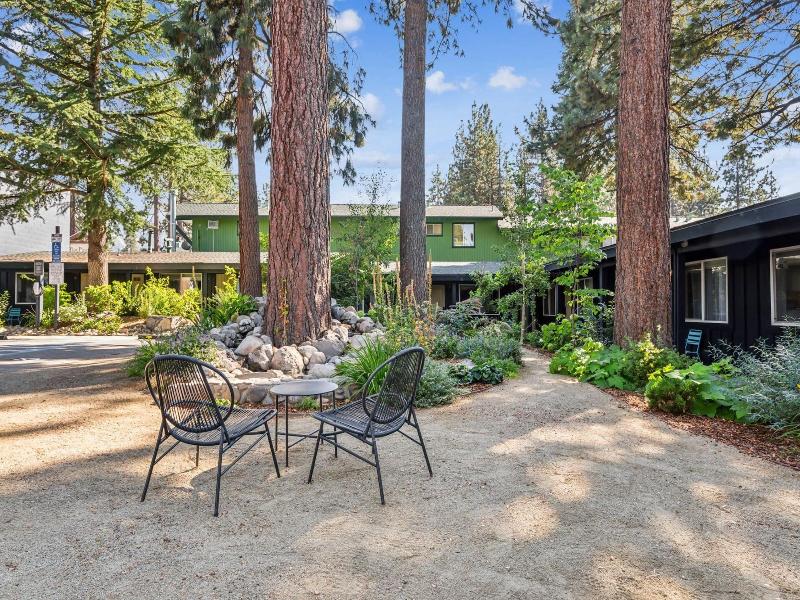 South Lake Chalet image