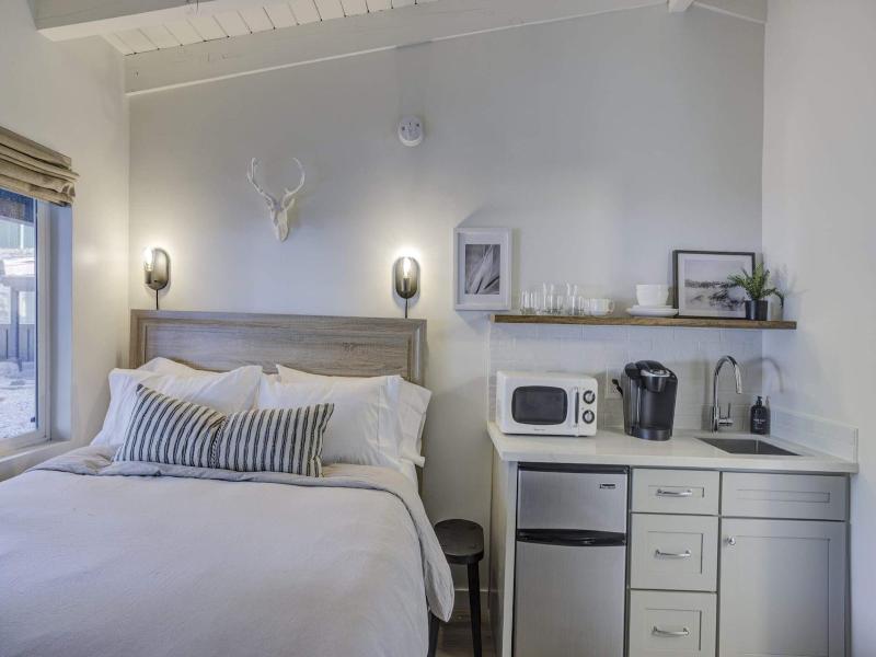 South Lake Chalet image