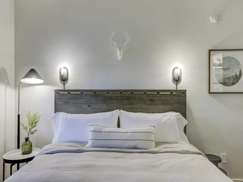 South Lake Chalet image