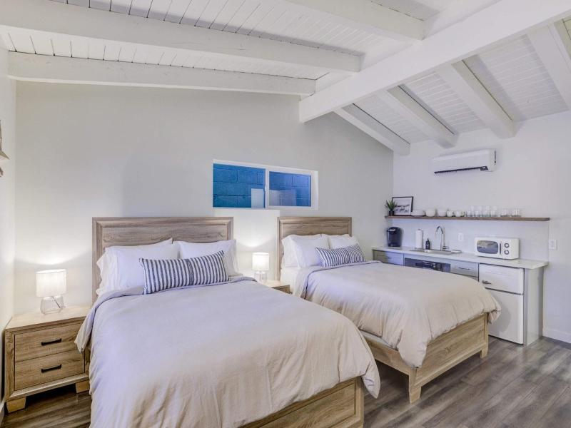 South Lake Chalet image
