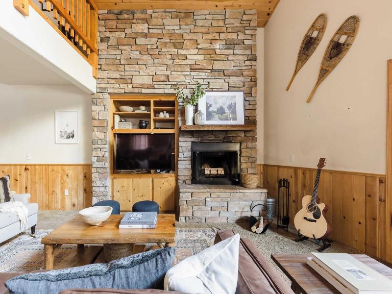 2 Cabins, Close To The Lake Hot Tub, Game Loft,  image