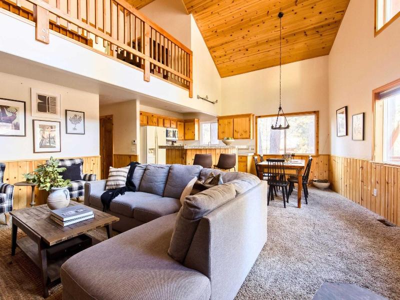 2 Cabins, Close To The Lake Hot Tub, Game Loft,  image
