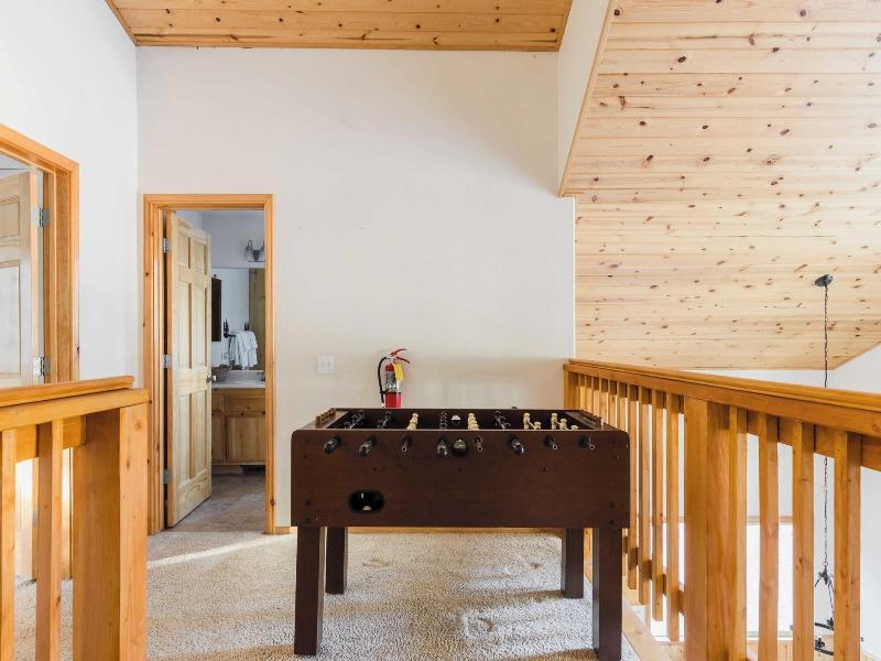 2 Cabins, Close To The Lake Hot Tub, Game Loft,  image