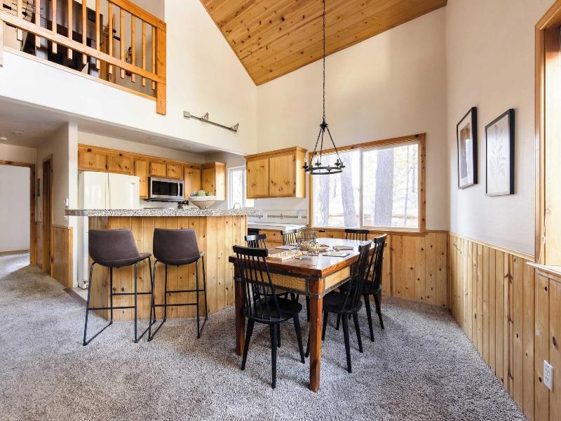 2 Cabins, Close To The Lake Hot Tub, Game Loft,  image