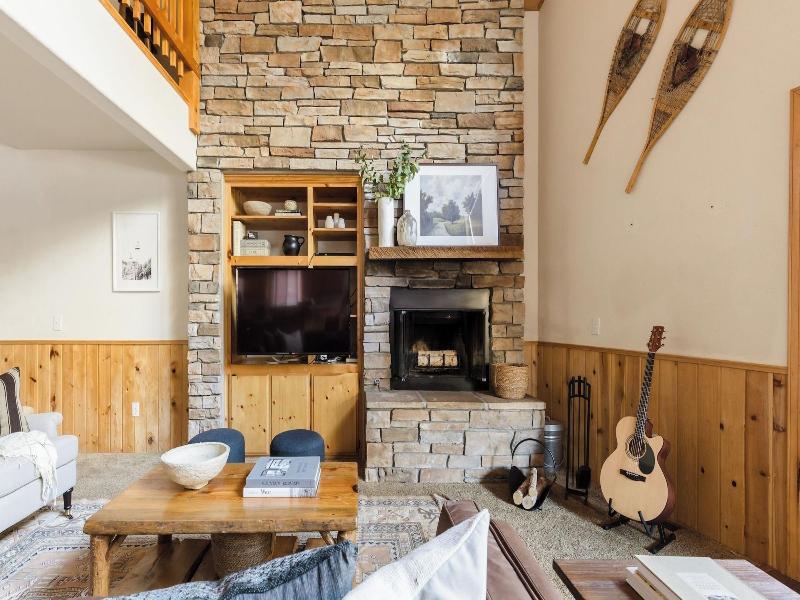 2 Cabins, Close To The Lake Hot Tub, Game Loft,  image