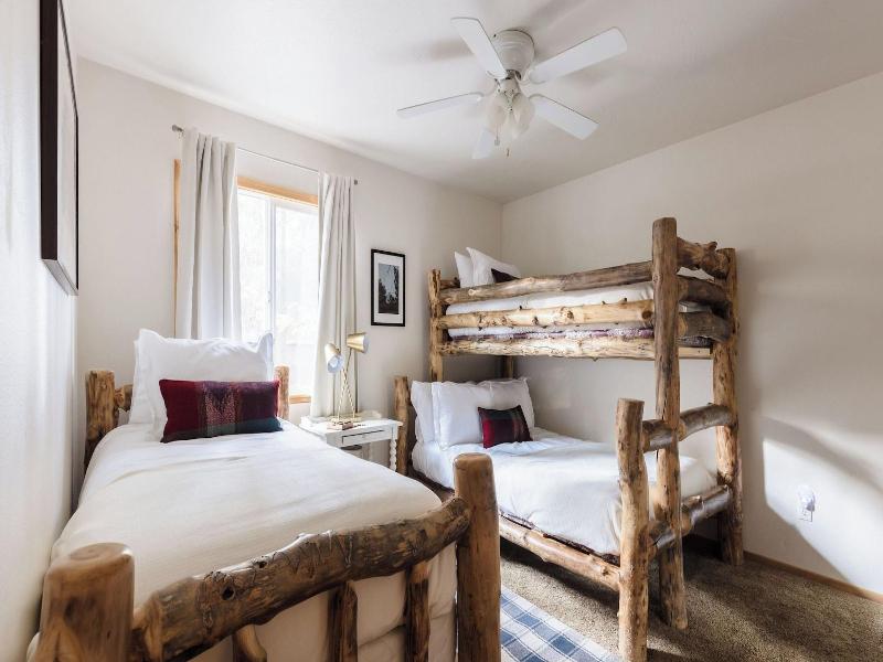 2 Cabins, Close To The Lake Hot Tub, Game Loft,  image