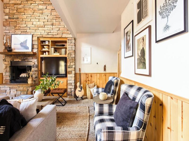 2 Cabins, Close To The Lake Hot Tub, Game Loft,  image