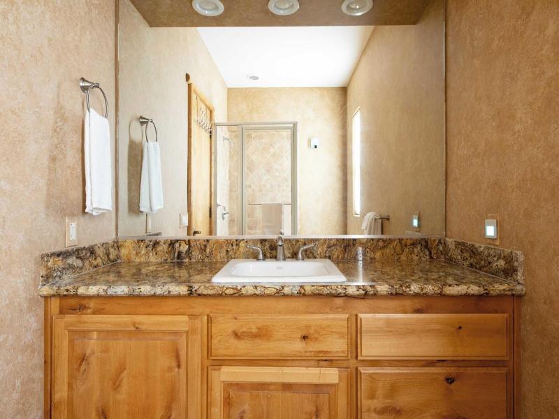 Bernard By Avantstay Luxurious Cabin In Big Bear image