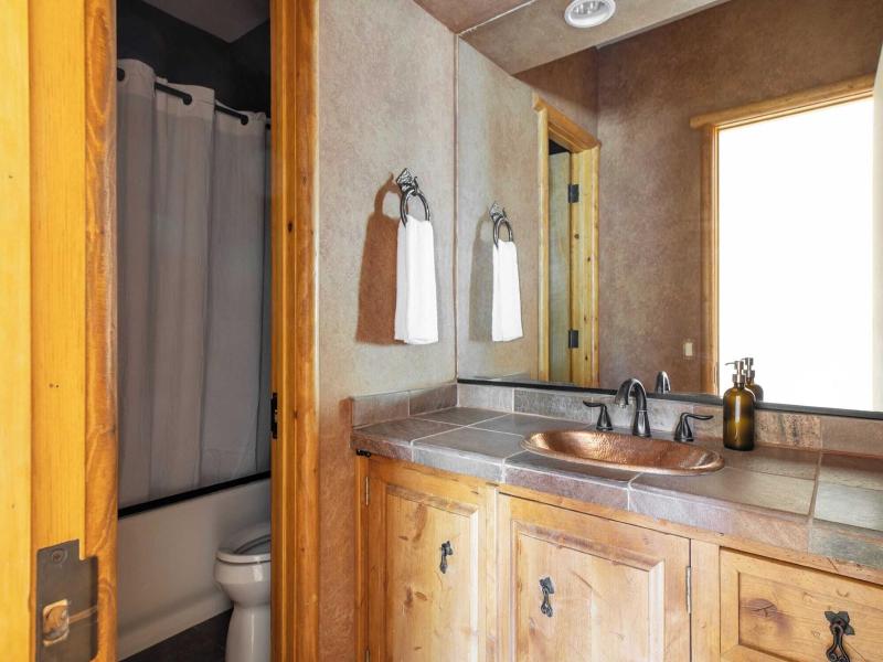 Bernard By Avantstay Luxurious Cabin In Big Bear image