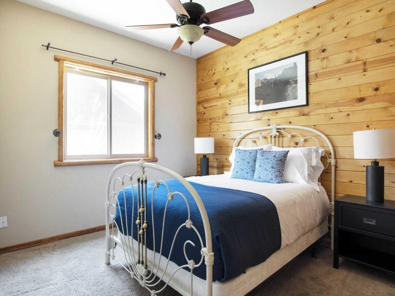 Bernard By Avantstay Luxurious Cabin In Big Bear image