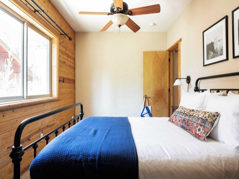 Bernard By Avantstay Luxurious Cabin In Big Bear image