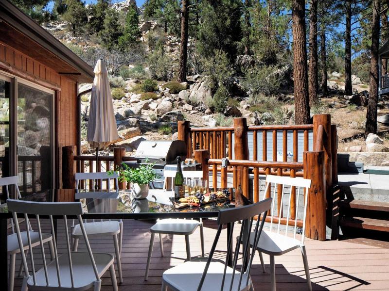 Bernard By Avantstay Luxurious Cabin In Big Bear image