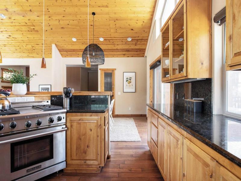 Bernard By Avantstay Luxurious Cabin In Big Bear image
