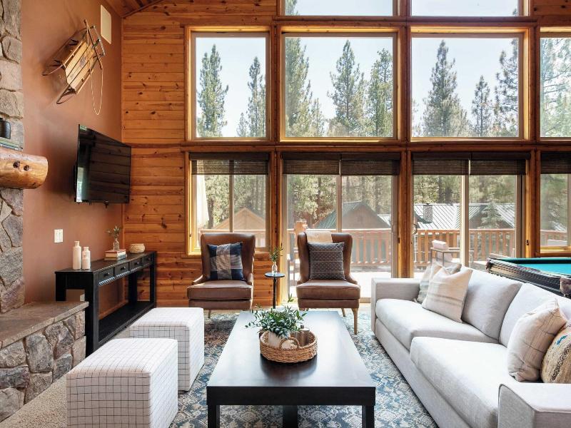 Bernard By Avantstay Luxurious Cabin In Big Bear image