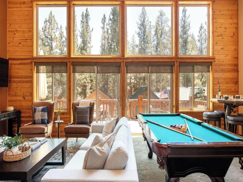 Bernard By Avantstay Luxurious Cabin In Big Bear image