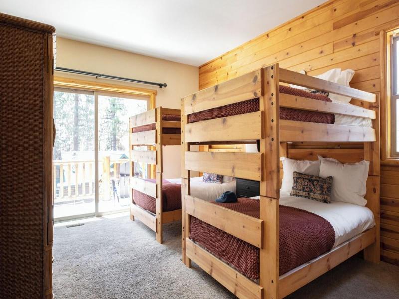 Bernard By Avantstay Luxurious Cabin In Big Bear image