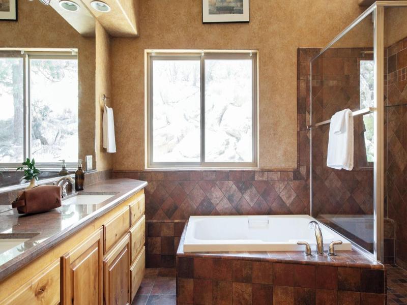 Bernard By Avantstay Luxurious Cabin In Big Bear image