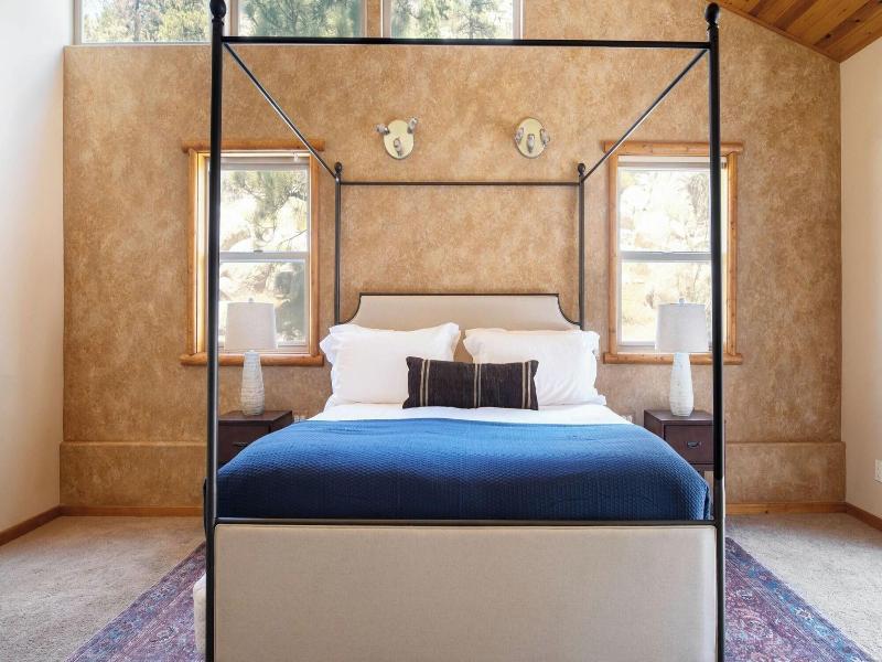 Bernard By Avantstay Luxurious Cabin In Big Bear image
