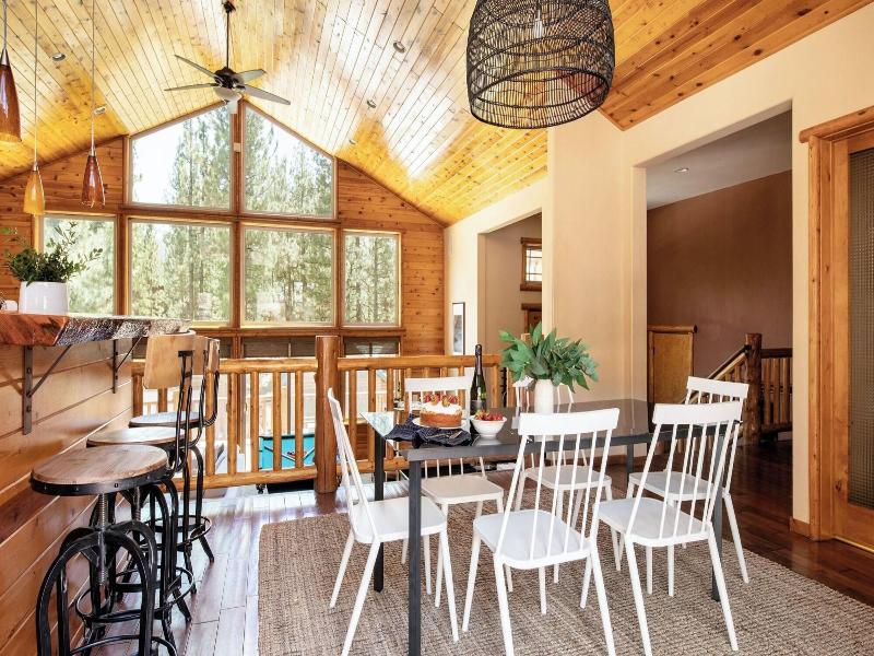 Bernard By Avantstay Luxurious Cabin In Big Bear image