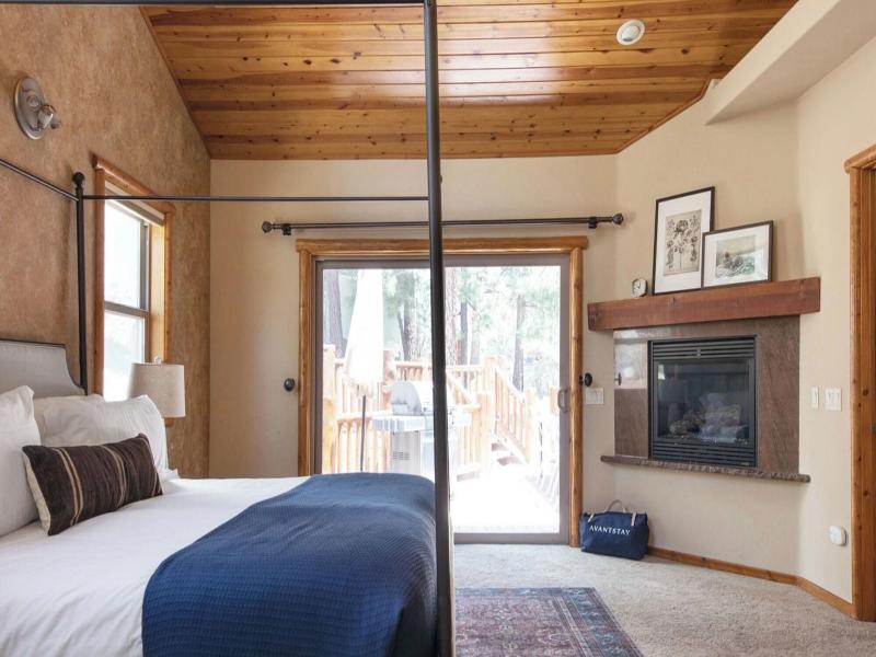 Bernard By Avantstay Luxurious Cabin In Big Bear image