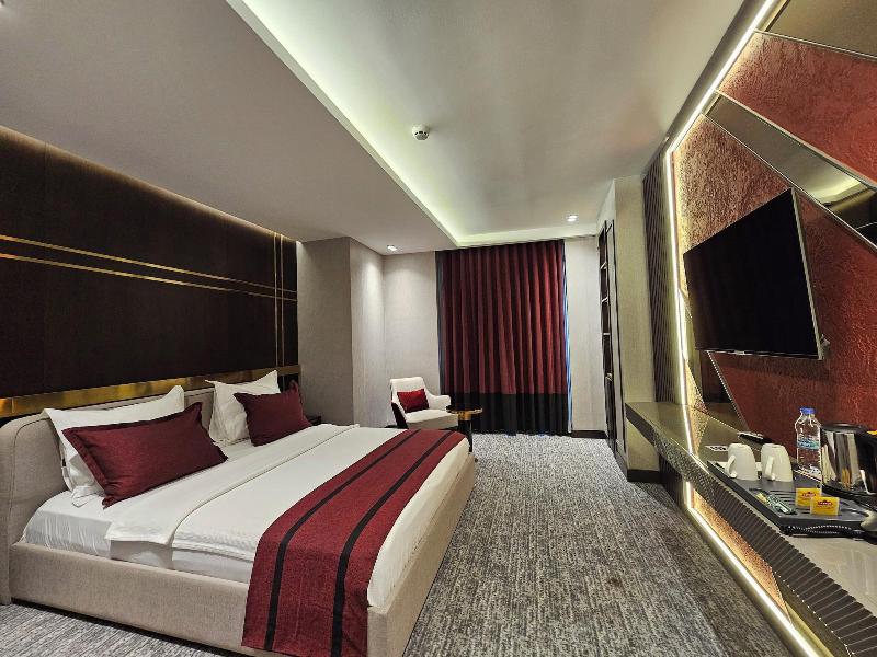 Asur Imperial Hotel image