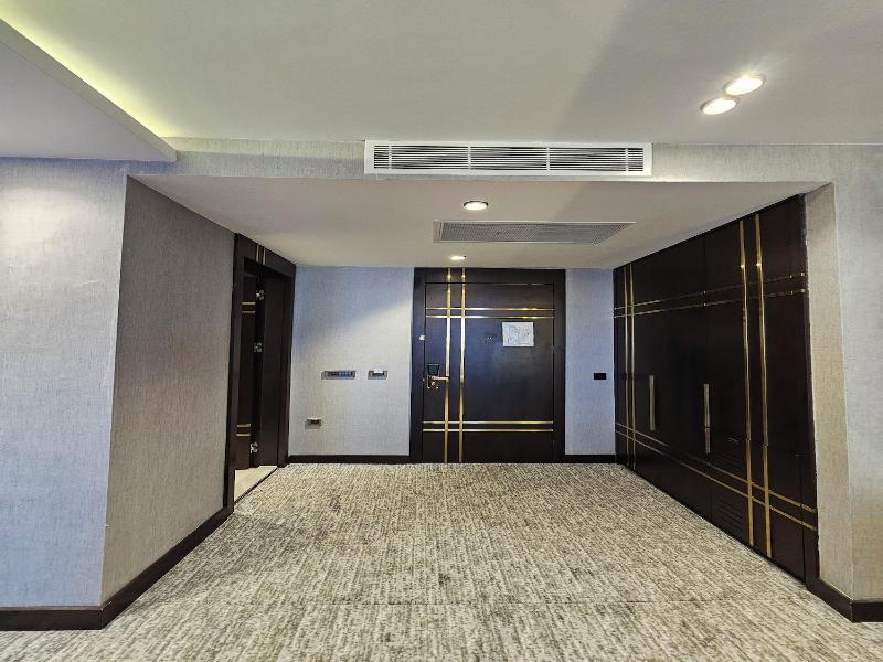 Asur Imperial Hotel image