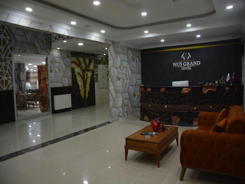 Nus Grand Hotel