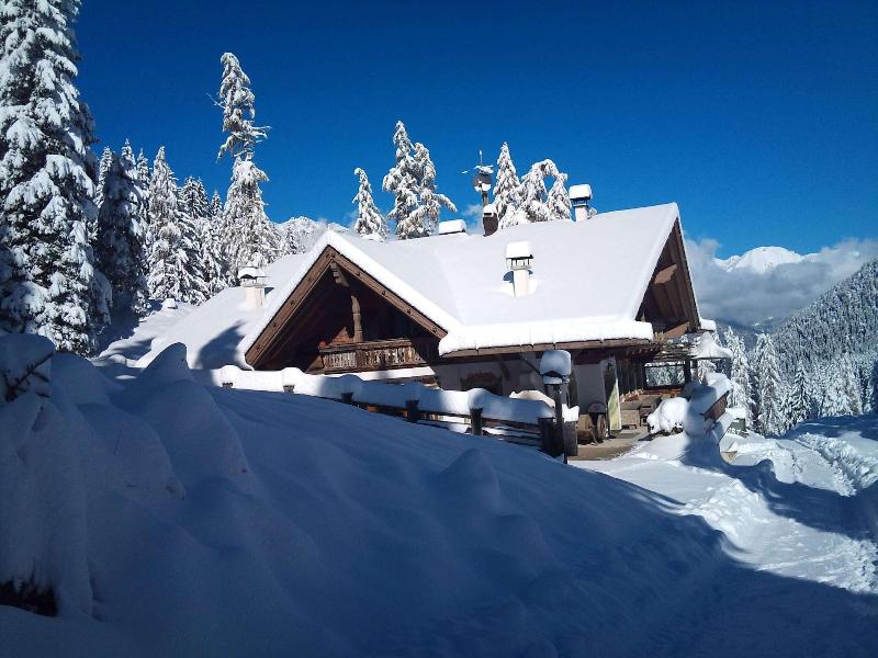 Quaint Alpine Hut In The Stubaital With Sauna image