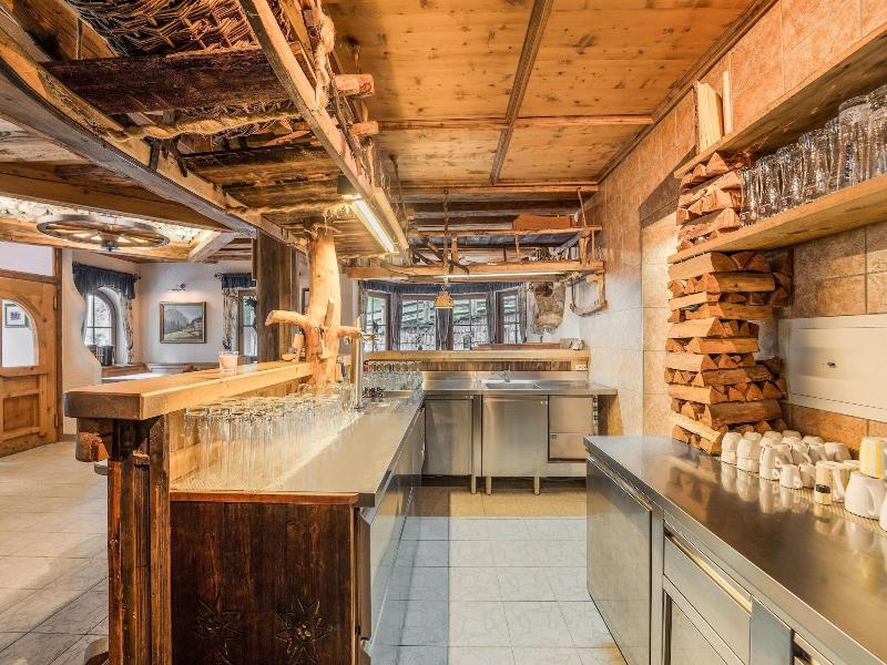 Quaint Alpine Hut In The Stubaital With Sauna image